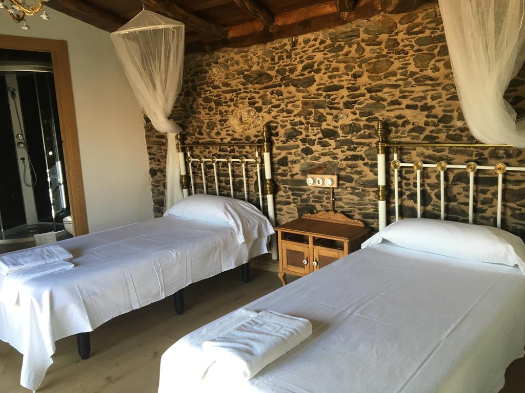 Vila Peregrina Castaneda  Zewnętrze zdjęcie
